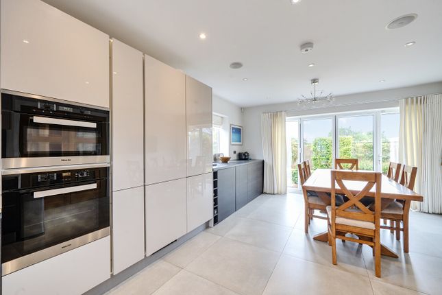 1, Bentley Place, Barnet photo 4