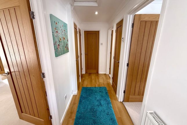 3, Plantation Way, Whitehill photo 2
