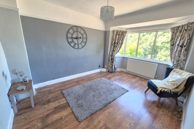 22, Western Way, Dunstable photo 2