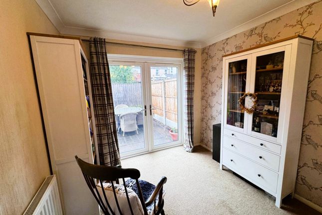 9, Dale Close, Stonebroom photo 4