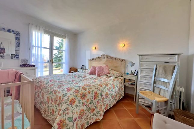 Villa for sale in Cipières, 06620, France