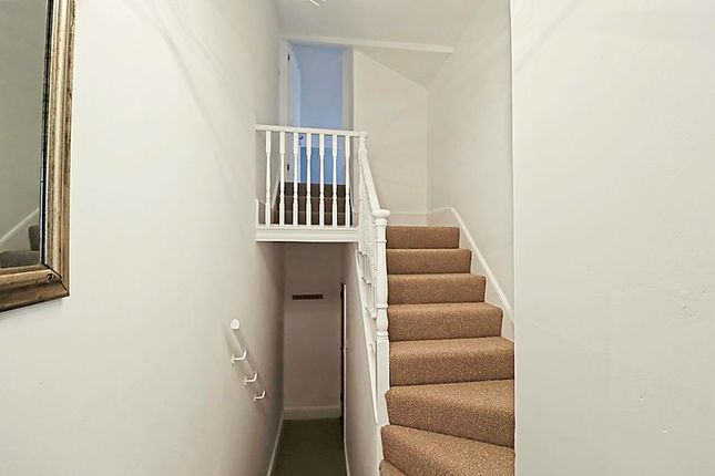 Flat 14, 14, Park Road, Westcliff-On-Sea photo 4