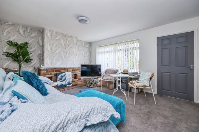 7, Derwent Drive, Nottingham photo 4