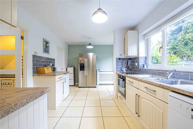 5, Grange Close, Hemel Hempstead photo 4