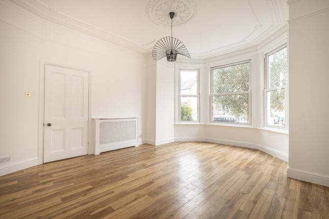 10, Cresswell Road, Twickenham photo 4