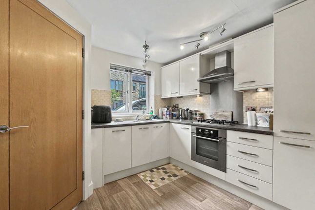 14, Crown Mews, Cambs photo 5