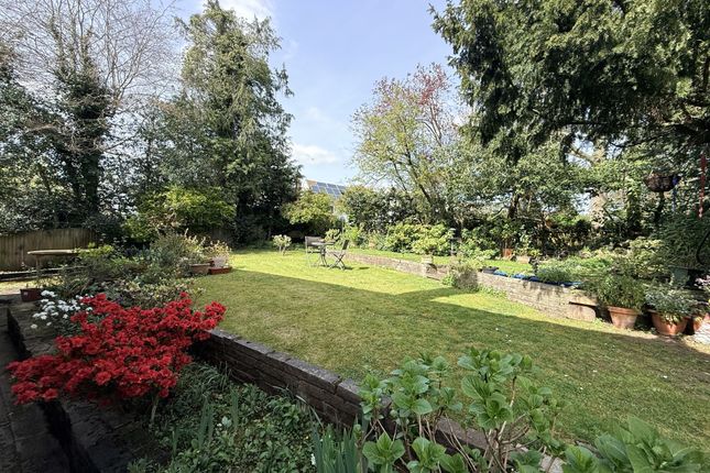 14, Church Road, Potters Bar photo 3