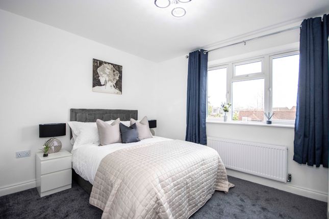Flat for sale in Ducks Hill Road, Northwood
