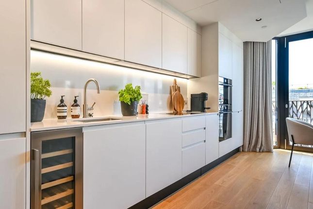Apartment, A401, Great Portland Street, London photo 4