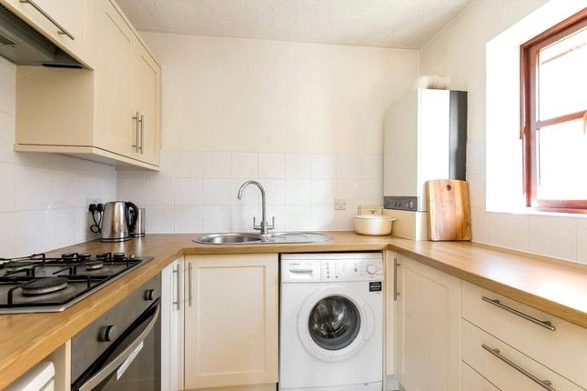 Flat 61,, Balfour Court, Harpenden photo 4
