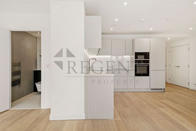 Apartment 903, Botanist House, London photo 3