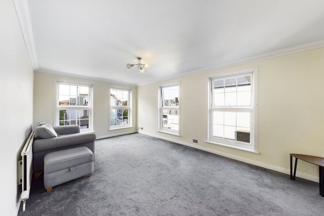 2 Serene Court, York Street, Broadstairs photo 2