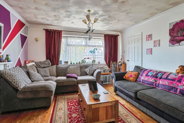 1, Scarf Road, Poole photo 3