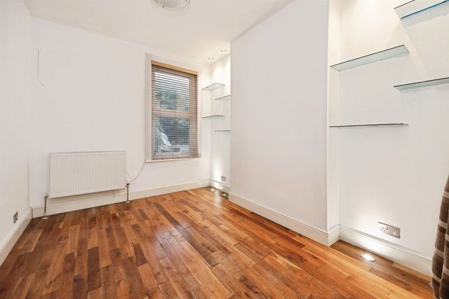 14, Victoria Road, Folkestone photo 4