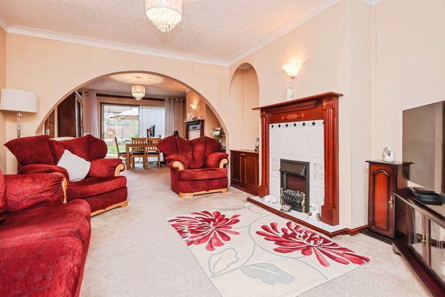 199, Meriden Drive, Birmingham photo 3