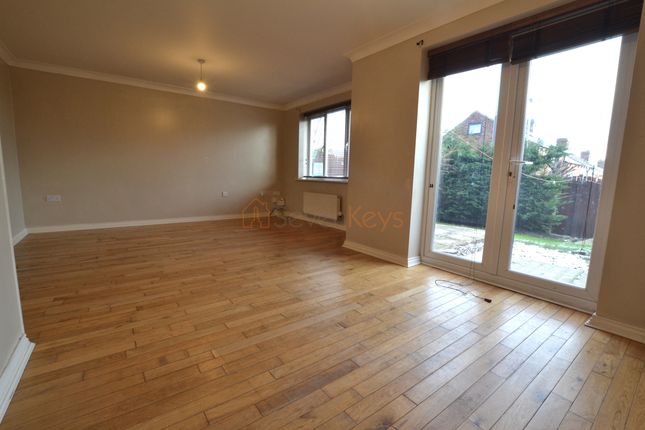 4 Rosecroft, County Durham photo 2