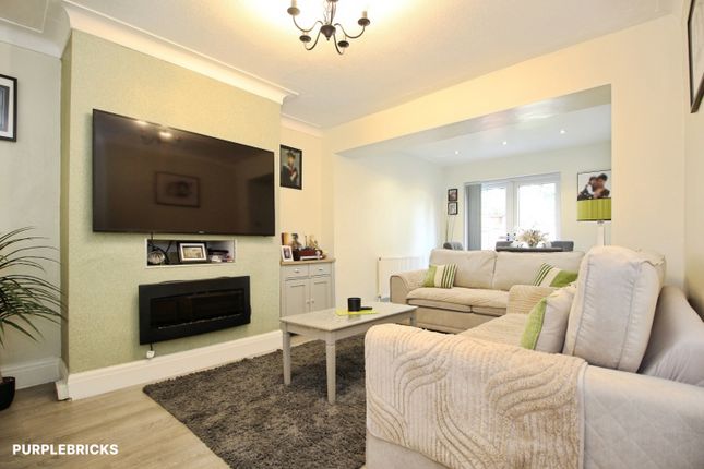 18, Grange Park Terrace, Leeds photo 2