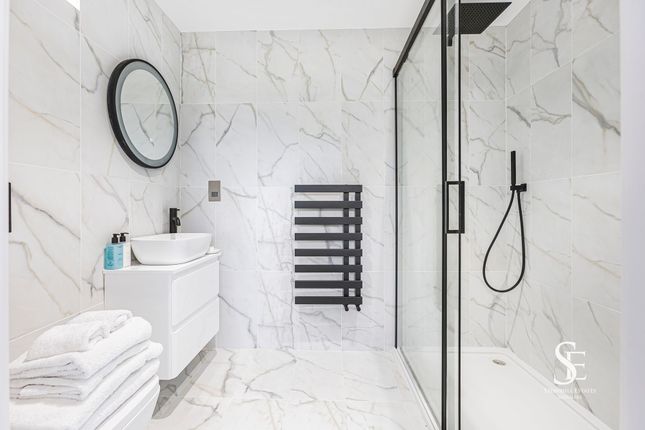 Bedroom 2 En Suite