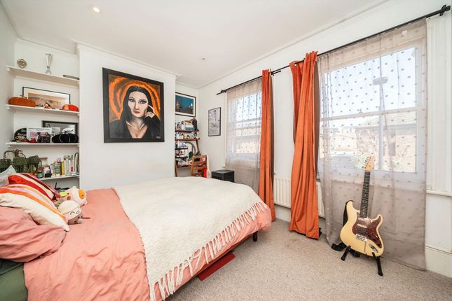 45, Willow Vale, London photo 2