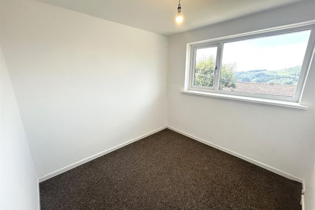 25, Brierley Close, Newport photo 3