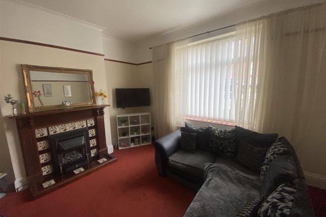 51, Avenue Road, Whitley Bay photo 2