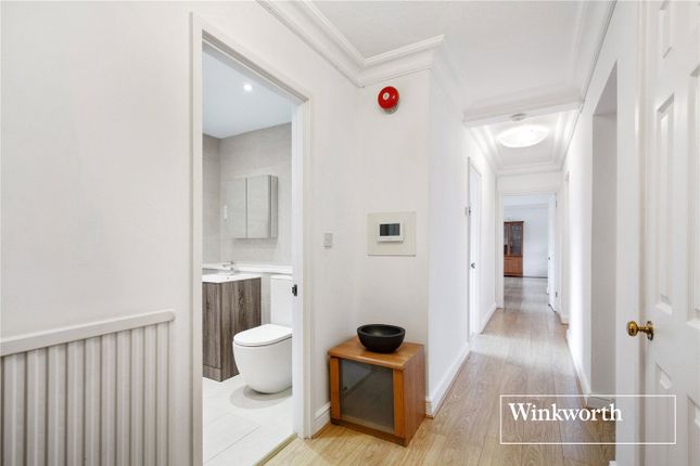 79, Spencer Close, London photo 2