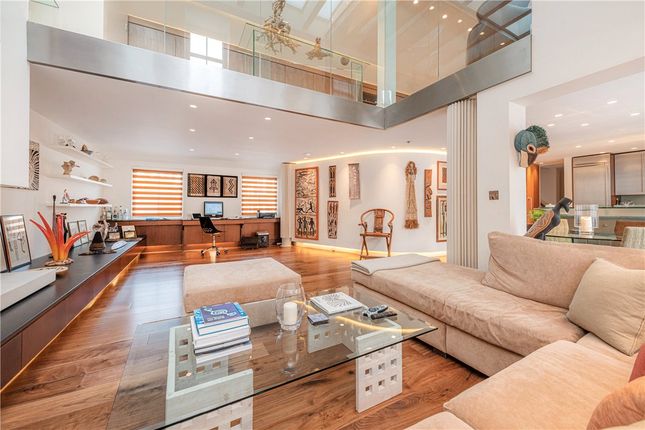 Thumbnail Flat for sale in Ladbroke Grove, London