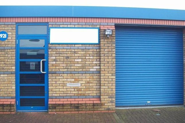 Industrial to let in 921 Yeovil Road, Slough Trading Estate, Slough