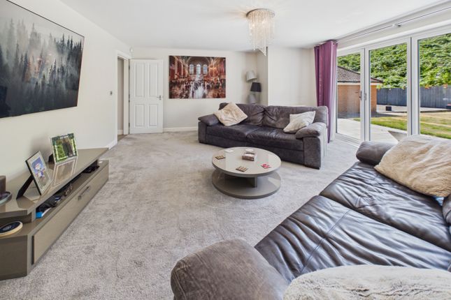 3, Post Hill View, Pudsey photo 2
