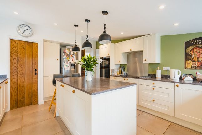 Oldborough Cottage, Crediton photo 2