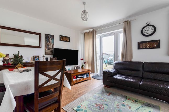 34, Crossness Road, Barking photo 4