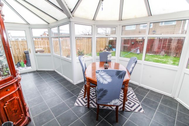 Link-detached house for sale in Falkirk, Garth Sixteen, Killingworth, Newcastle Upon Tyne