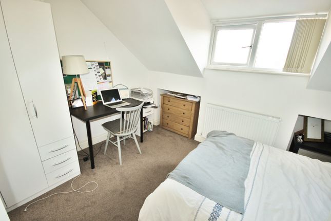 4 13,, Corkland Road, Manchester photo 4