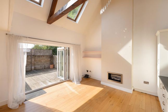 The Barn, 28a, Golden Hill, Whitstable photo 2