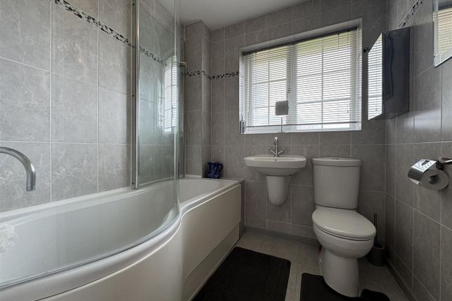 Semi-detached house for sale in Daniel Close, Chafford Hundred, Grays