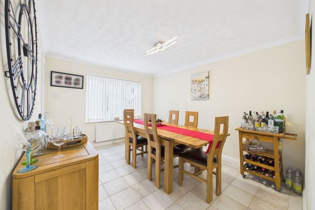 9 Nightingale Way, Thetford photo 4