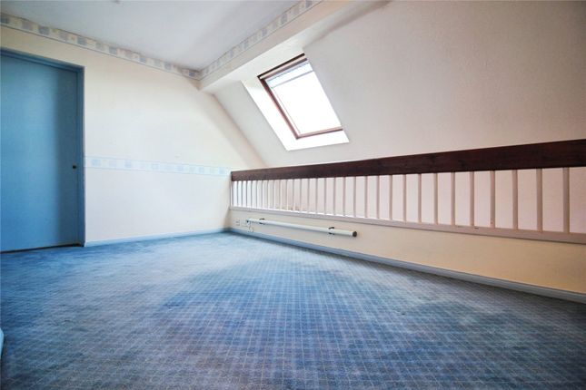 Rowe Court, Grovelands Road photo 4