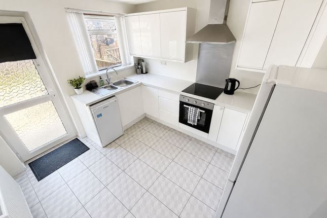 33, Blyth Street, Newcastle upon Tyne photo 3