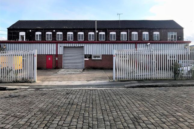 Commercial property to let in Stafford Street, Leeds