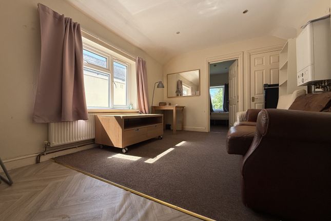 Call 02920 454555 To Secure Your Viewing_3