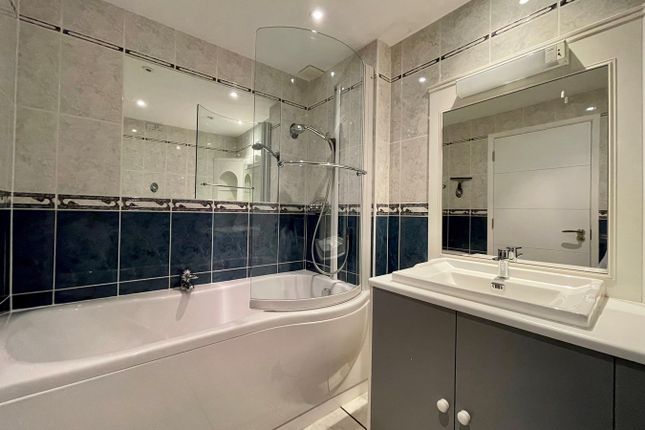 Flat for sale in Admirals Walk, West Cliff Road, Bournemouth