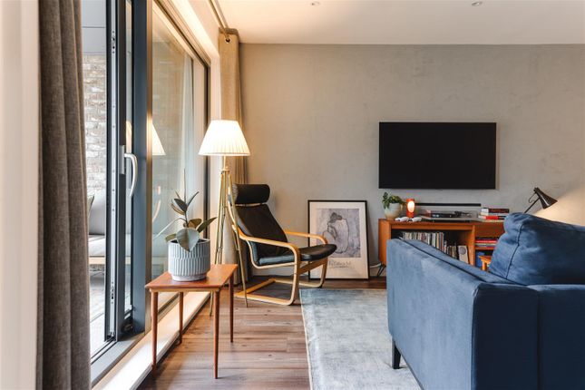 2-bed flat on Flat 28, Curie House, Wallis Road, London, £600,000