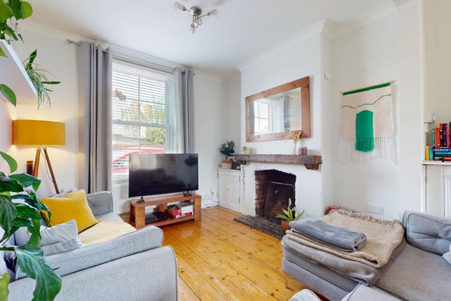 14, Gwennyth Street, Cardiff photo 2
