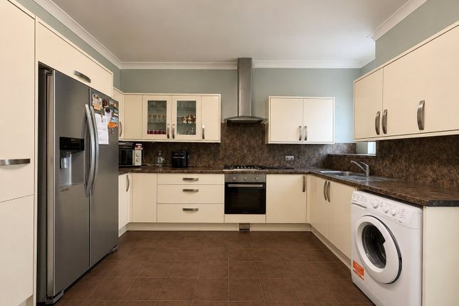 40, Stuart Road, Kent photo 3