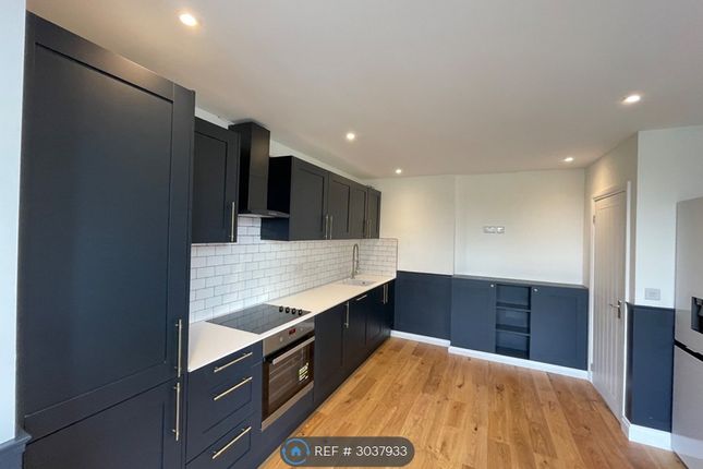 Flat, Woodbridge Road, Guildford photo 2