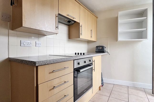 Room 1, 61, Worcester Street, Gloucester photo 3