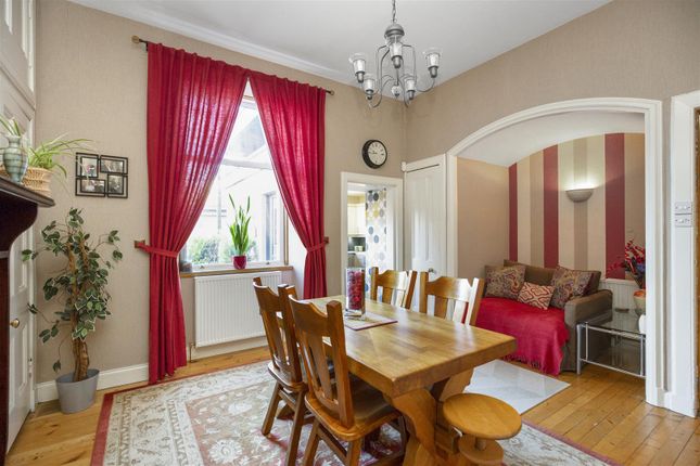 Flat for sale in 98 Pittencrieff Street, Dunfermline