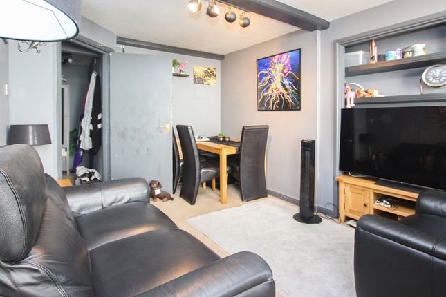 Apartment 5, 28 Le Bordage, St Peter Port photo 2
