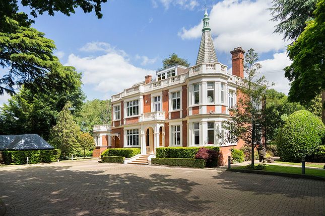 Thumbnail Detached house for sale in The Ridgeway, Mill Hill London