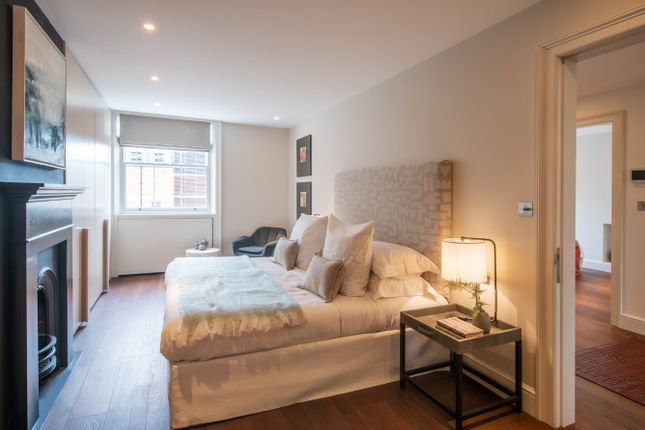 Flat to rent in Devonshire Place, Marylebone, London